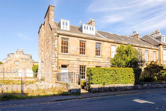5 Bedroom End Of Terrace House To Rent In Duncan Street, Edinburgh, EH9