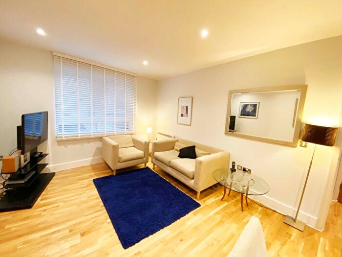 1 Bedroom Apartment To Rent In Pepys Street, Tower Hill, City Of London, EC3N