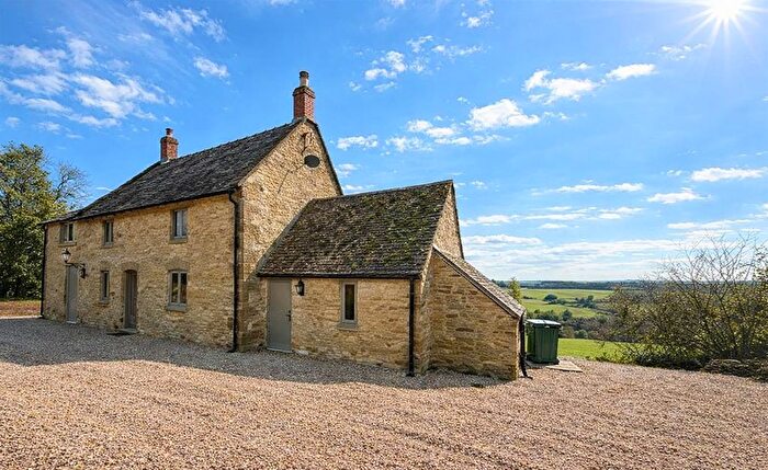 2 Bedroom Cottage To Rent In Colesbourne, Cheltenham, GL53