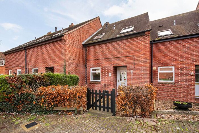 2 Bedroom Terraced House For Sale In Blakes Field, Didcot, OX11