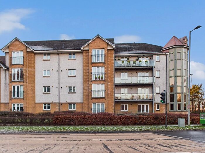 3 Bedroom Flat For Sale In Gullion Park, East Mains, East Kilbride, G74