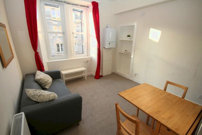 1 Bedroom Flat To Rent In Caledonian Crescent, Dalry, Edinburgh, EH11