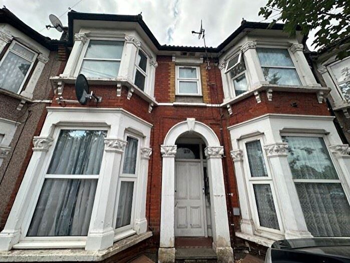 1 Bedroom Flat To Rent In Northbrook Road, Ilford, IG1