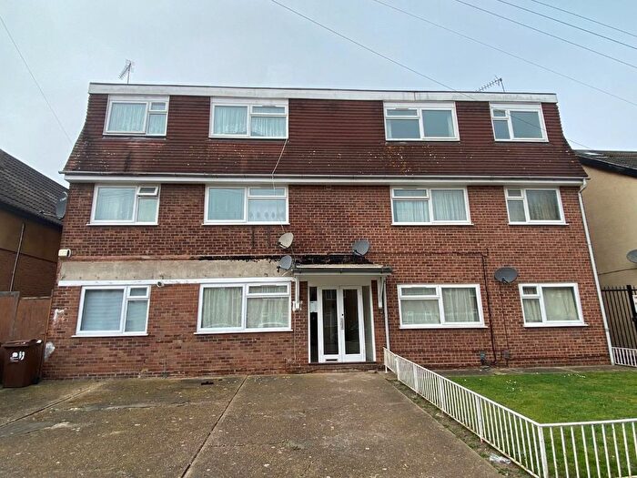 2 Bedroom Property To Rent In Norton Road, Dagenham, RM10