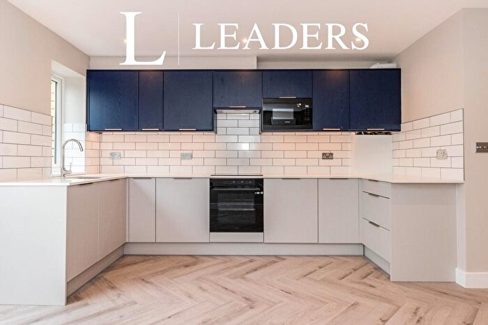 2 Bedroom Apartment To Rent In Victoria Road, Sutton, SM1