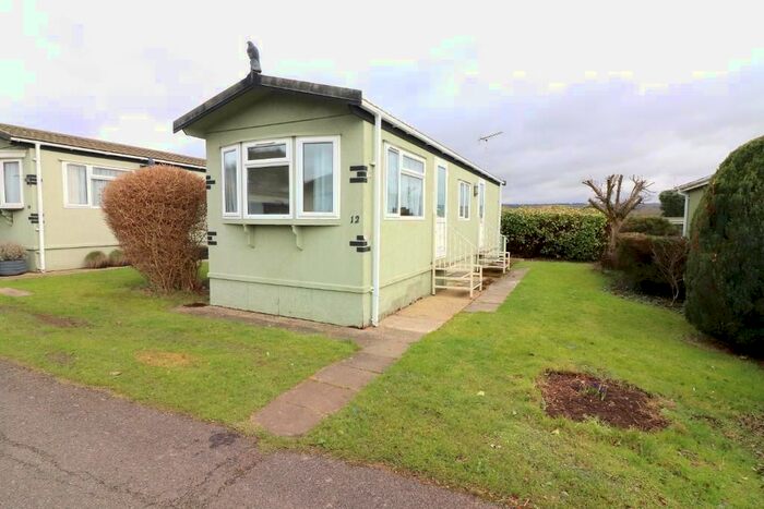1 Bedroom Mobile/park Home To Rent In Castle Hill Road, Totternhoe, Dunstable, LU6