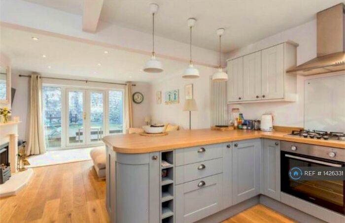 2 Bedroom Terraced House To Rent In Quarry Steps, Bristol, BS8