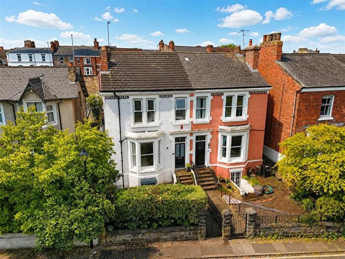 5 Bedroom Semi-detached House For Sale In Westbrook, Darlington, DL3