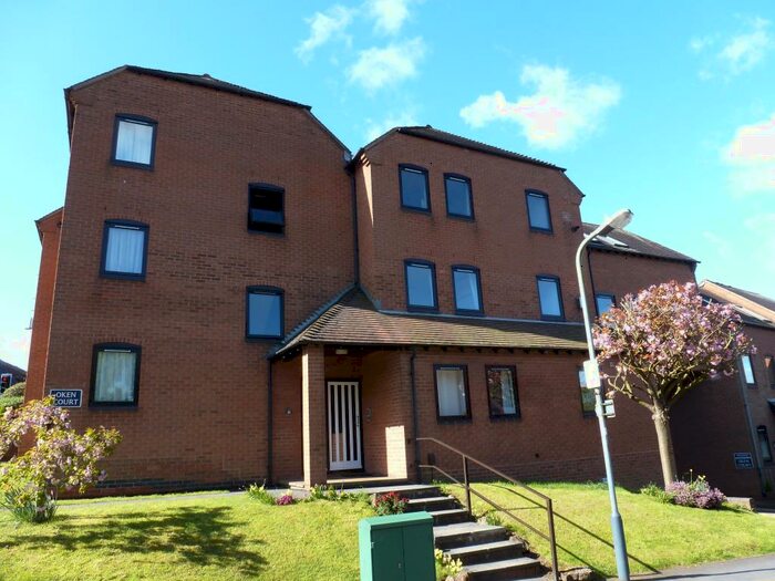 3 Bedroom Flat To Rent In Oken Court, Warwick, CV34