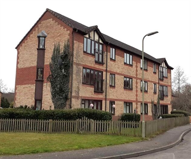 2 Bedroom Apartment To Rent In Broome Way, Banbury, OX16