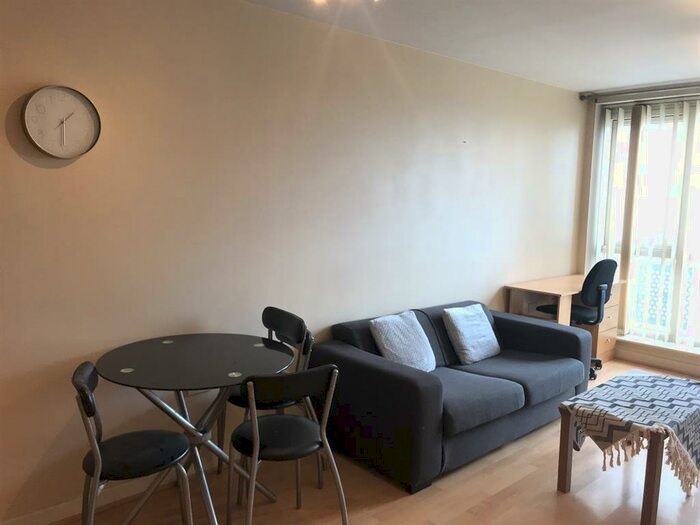 1 Bedroom Flat To Rent In The Helmsley, Elmwood Lane, Leeds, LS2