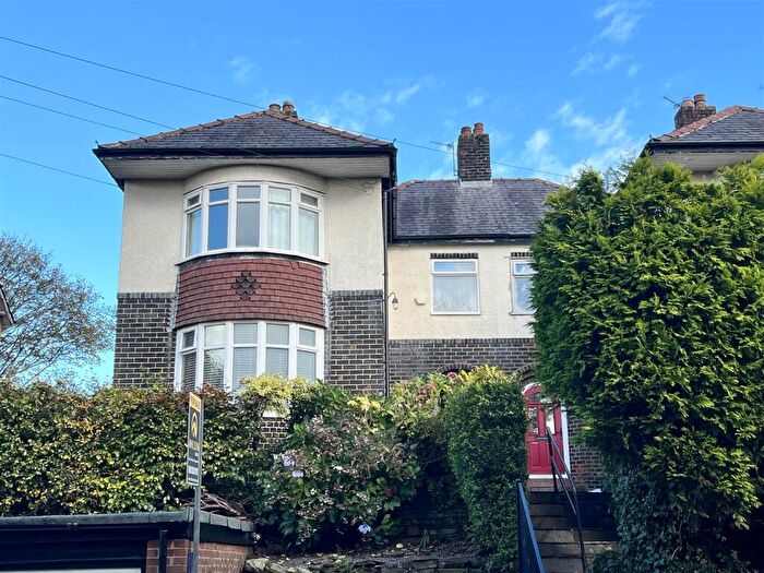 3 Bedroom Semi Detached House For Sale In Mottram Old Road, Stalybridge, SK15