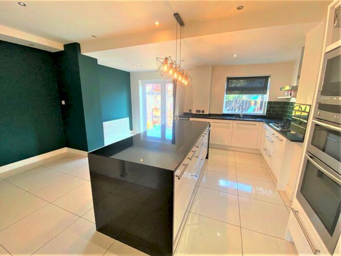 4 Bedroom Semi-Detached House To Rent In Partington Street, Manchester, M28