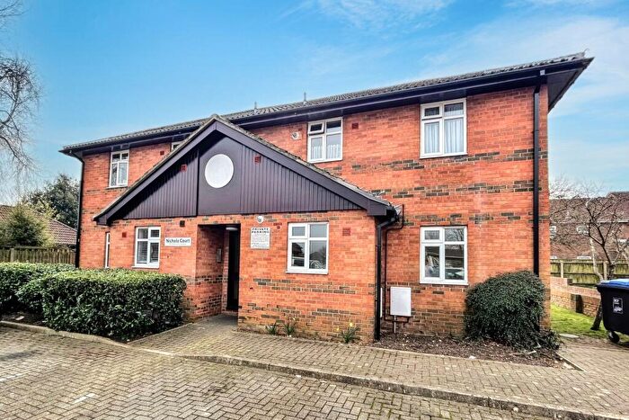 2 Bedroom Flat For Sale In Parkstone, BH12