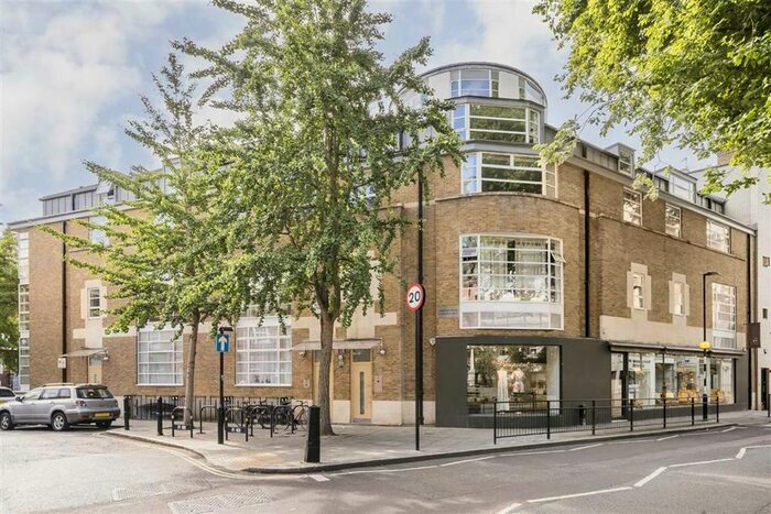 3 Bedroom Flat To Rent In Marylebone High Street, London, W1U