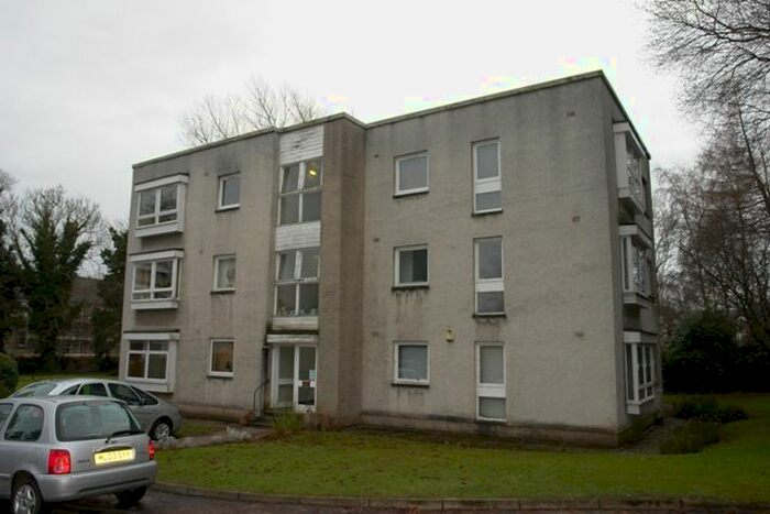 1 Bedroom Flat To Rent In Plaintrees Court, Paisley, Renfrewshire PA2