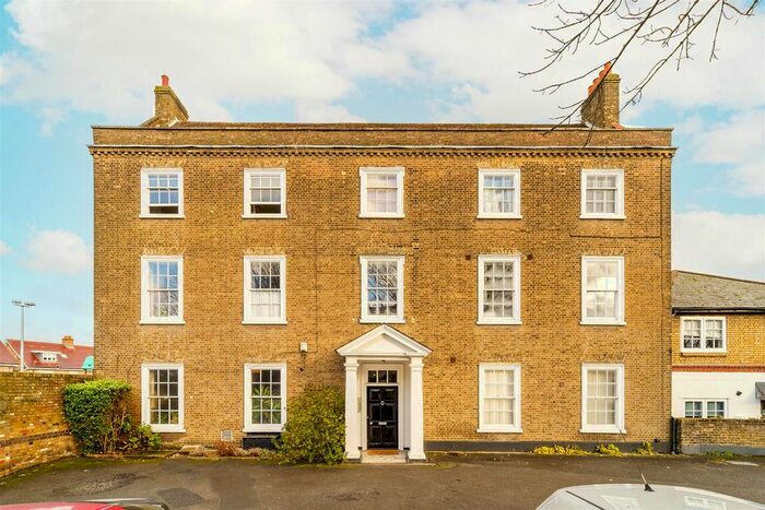 1 Bedroom Flat To Rent In Little Ealing Lane, Ealing, W5