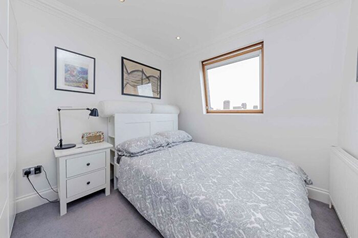 1 Bedroom Flat To Rent In Holloway Road, London, N19
