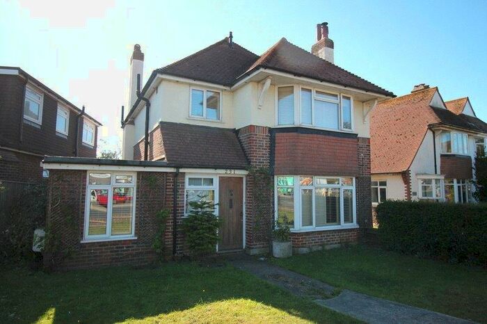 4 Bedroom Detached House To Rent In Hangleton Road, Hove, East Sussex, BN3