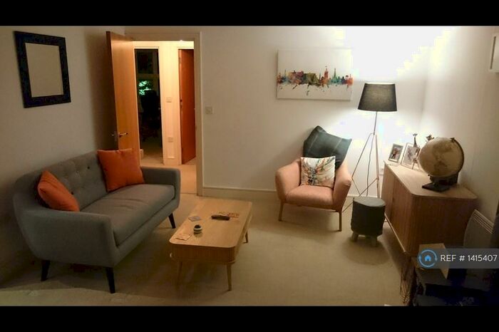 2 Bedroom Flat To Rent In Buckfast Street, London, E2