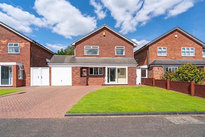 4 Bedroom Detached House For Sale In Beauchamp Road, Solihull, B91