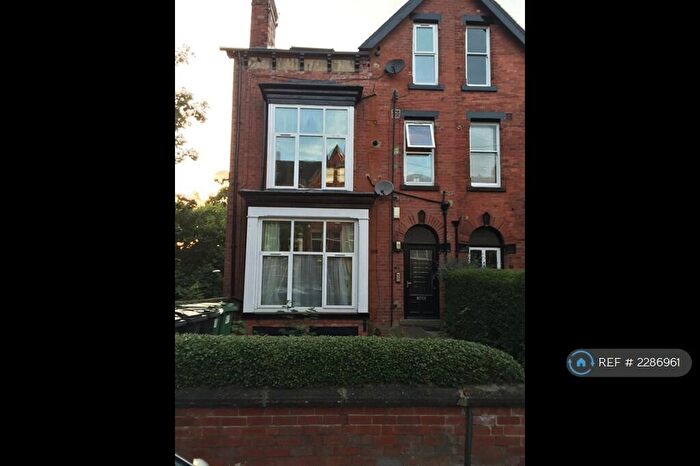 1 Bedroom Flat To Rent In Oakwood Avenue, Leeds, LS8