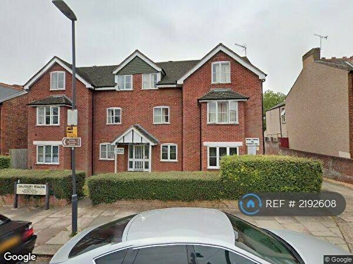 2 Bedroom Flat To Rent In Evelyn House, Harrow, HA1