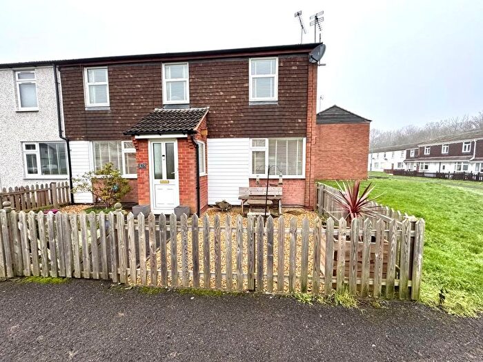 3 Bedroom Semi Detached House For Sale In Kingswood Road, Nuneaton, CV10