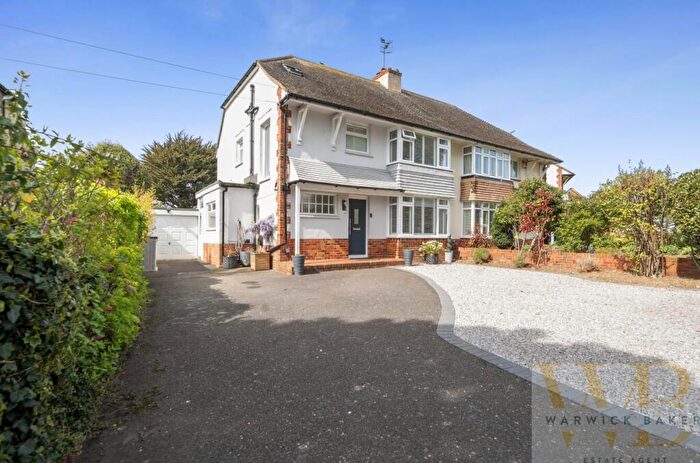5 Bedroom Semi-Detached House For Sale In Buckingham Avenue, Shoreham-By-Sea, BN43