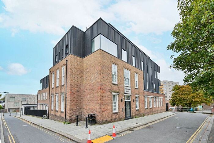 1 Bedroom Flat For Sale In Oldham Terrace, Acton, London, W3
