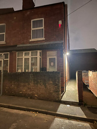 5 Bedroom Terraced House To Rent In Harley Street, Lenton, Nottingham, NG7