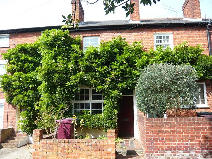 2 Bedroom Terraced House To Rent In St Johns Road, Reading, RG1