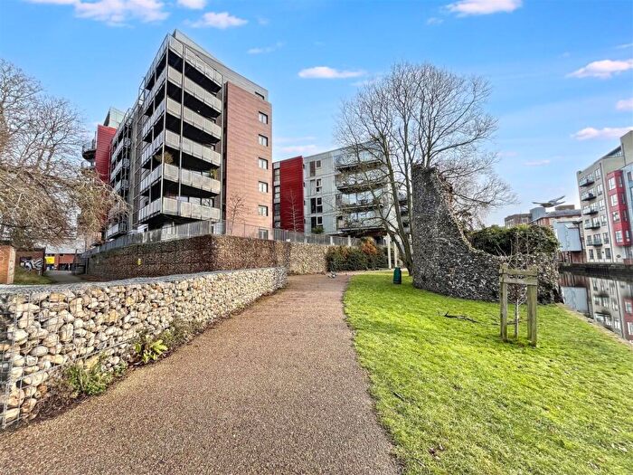 2 Bedroom Apartment For Sale In Riverside, NR1