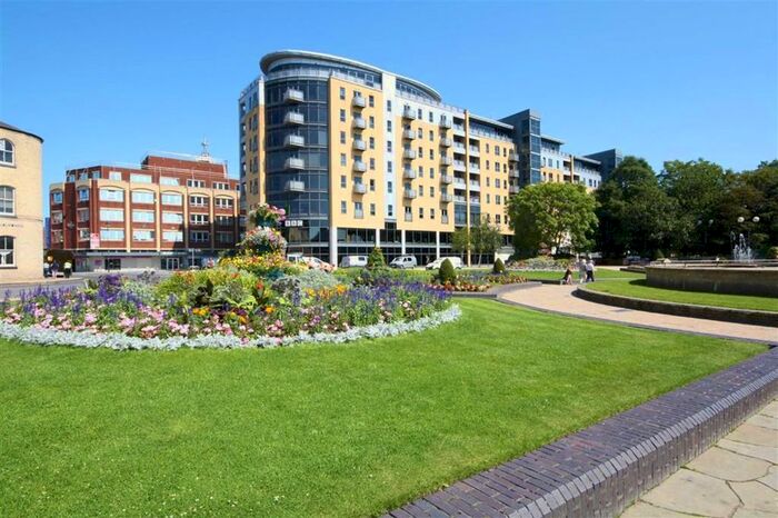 2 Bedroom Flat To Rent In Queens Court, Hull, HU1