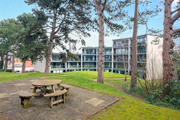 1 Bedroom Flat For Sale In Gloucester Road, Cheltenham, GL51