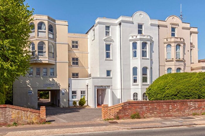 1 Bedroom Flat For Sale In Broadwater Road, Worthing, BN14