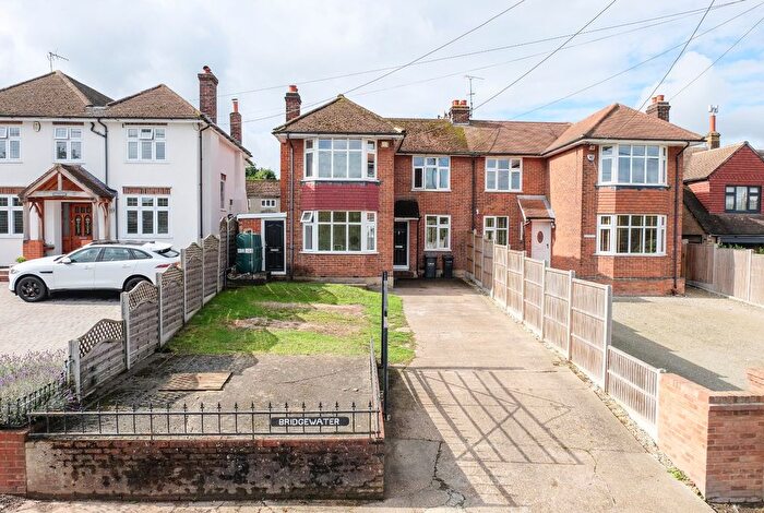 3 Bedroom Semi-Detached House For Sale In Chalk Road, Higham, Kent, ME3