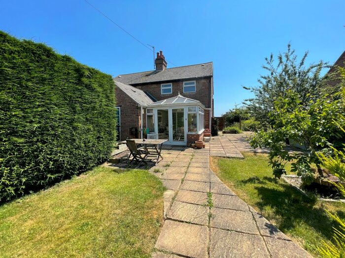 3 Bedroom Semi-Detached House For Sale In Carrington Drive, Hop Pole, Spalding, PE11