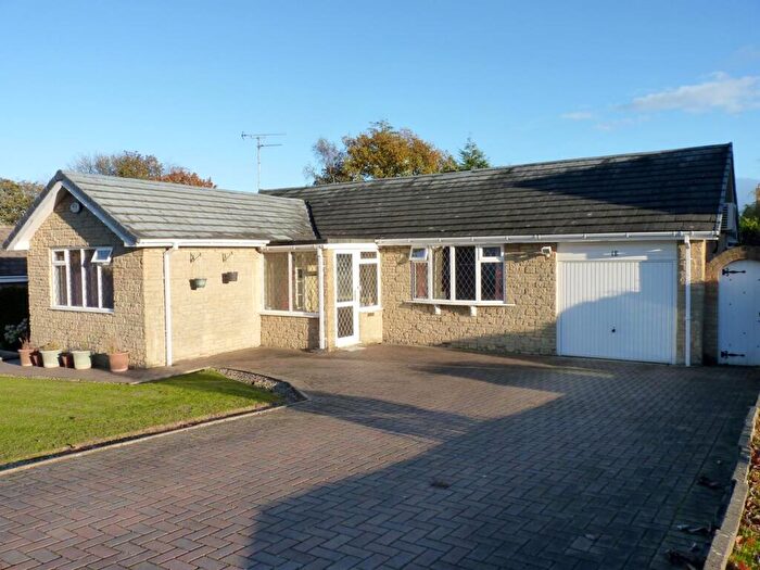 2 Bedroom Bungalow To Rent In Rossett Avenue, Harrogate, HG2