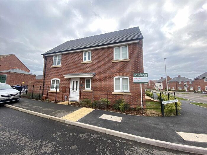 1 Bedroom Flat For Sale In Pearmain Close, Stratford-upon-Avon, Warwickshire, CV37