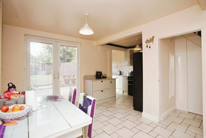 3 Bedroom Terraced House For Sale In Wallace Road, Keresley, Coventry, CV6