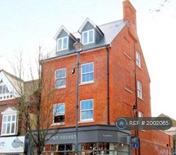 2 Bedroom Flat To Rent In High Street, Berkhamsted, HP4