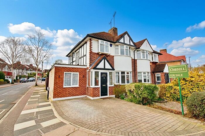 3 Bedroom Semi Detached House For Sale In Whitton Dene, Isleworth, TW7