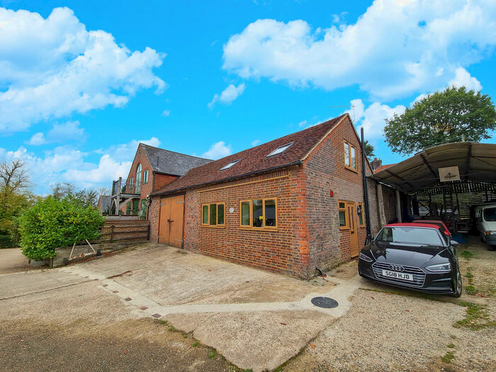 1 Bedroom Barn Conversion To Rent In Hammerwood, East Grinstead, RH19