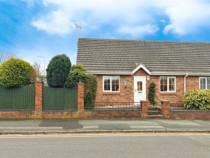 2 Bedroom Semi-Detached Bungalow For Sale In Heath Road, Congleton, CW12