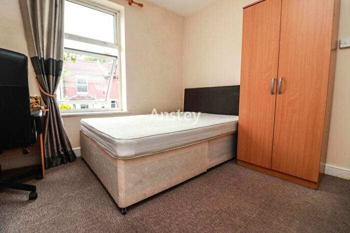 4 Bedroom Terraced House To Rent In Northcote Road, Southampton, Hampshire, SO17