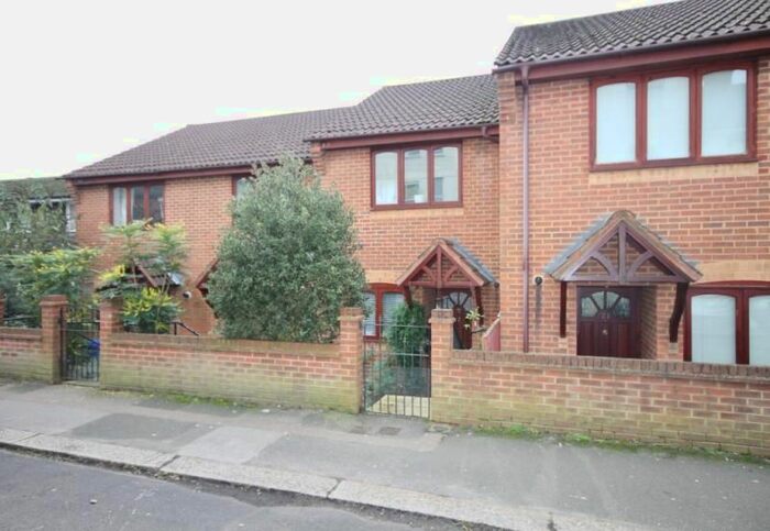 2 Bedroom Terraced House To Rent In Western Road, Aldershot, GU11