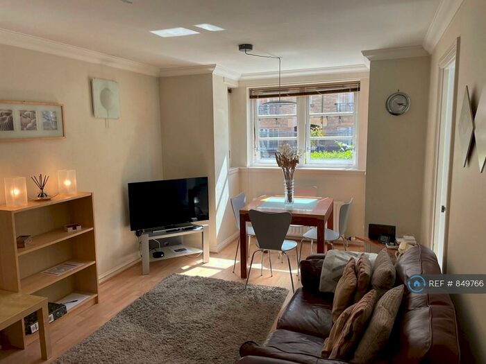 2 Bedroom Flat To Rent In Tower Street, Edinburgh, EH6