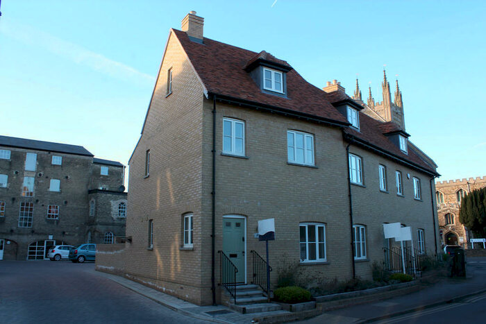 3 Bedroom Town House To Rent In Steam Flour Mill, Eynesbury, PE19