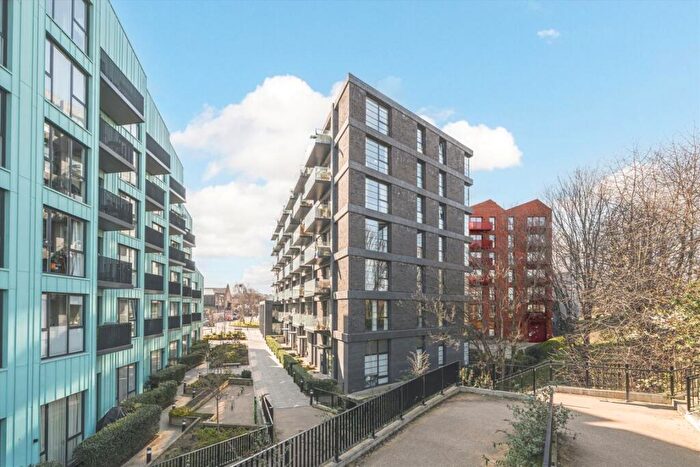 1 Bedroom Flat For Sale In Hart Yard, Bow, E3